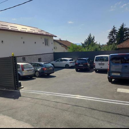 Apartments Natural And Bungalows 2 Sarajevo Exterior photo