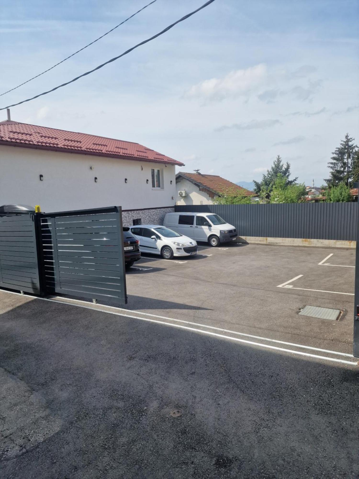Apartments Natural And Bungalows 2 Sarajevo Exterior photo